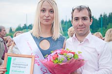 Победительница конкурса красоты получила сертификат на 20000 рублей
