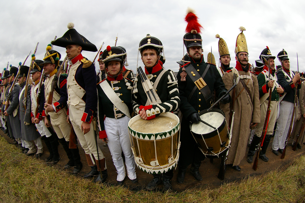 Сайт 1812 года. Французы 1812 реконструкторы. Гренадеры 1812 реконструкция. Реконструкторские фестивали 1812 Малоярославец. Реконструкторі 1812 гренадері.