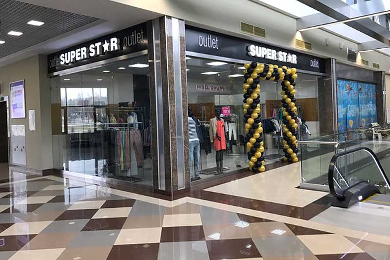 Тц аутлет магазины. Дипо аутлет анталия. Жукова 44. Магазин на жукова в минске. Тц минск жукова.