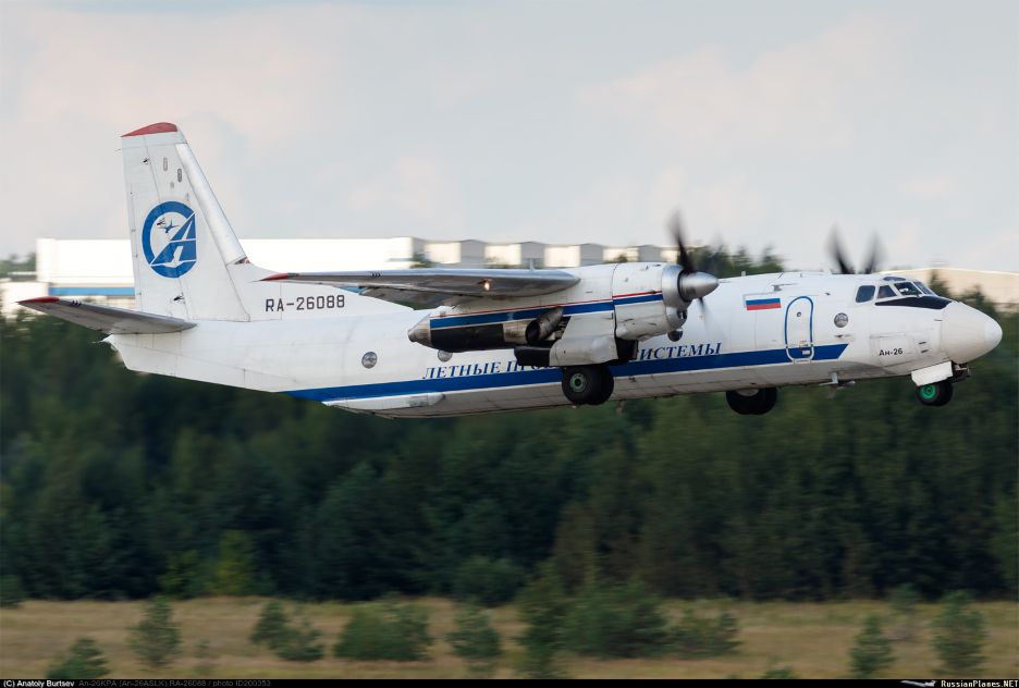 Самолёт-лаборатория Ан-26АСЛК RA-26088 компании «Летные проверки и системы». Жуковский, август 2016 года.